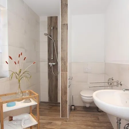 Skanhuus בית נופש *